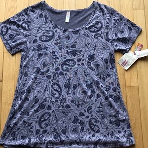 New with tags Ladies size medium Classic T style top